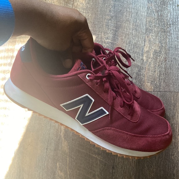 Burgundy/Maroon and Navy Blue New Balances - Picture 4 of 4
